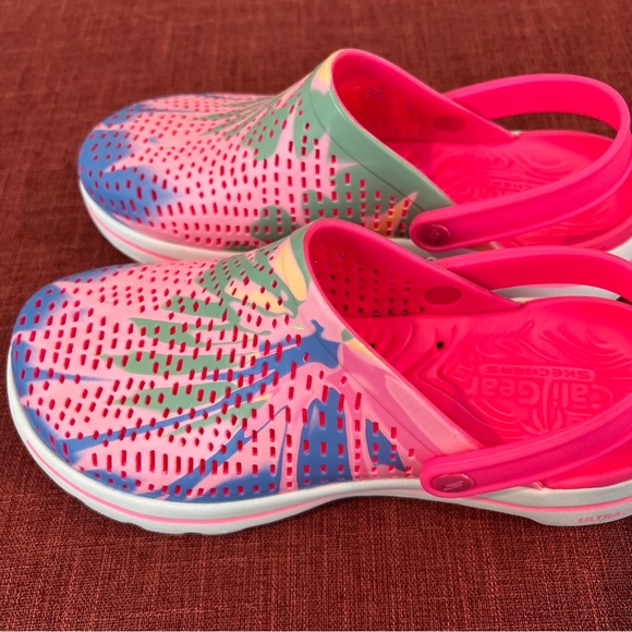 NWT SKECHERS Foamies Cali Gear GOwalk Women’s Slingback Clogs Tropical Size 7 - Picture 4 of 8